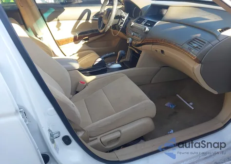 2008 Honda Accord 2.4 Ex from USA, damaged, VIN 1HGCP26758A146054